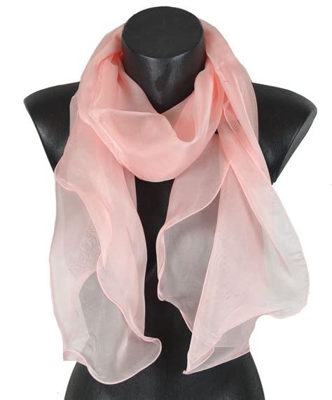 foulard fendi soie|Foulard en soie rose .